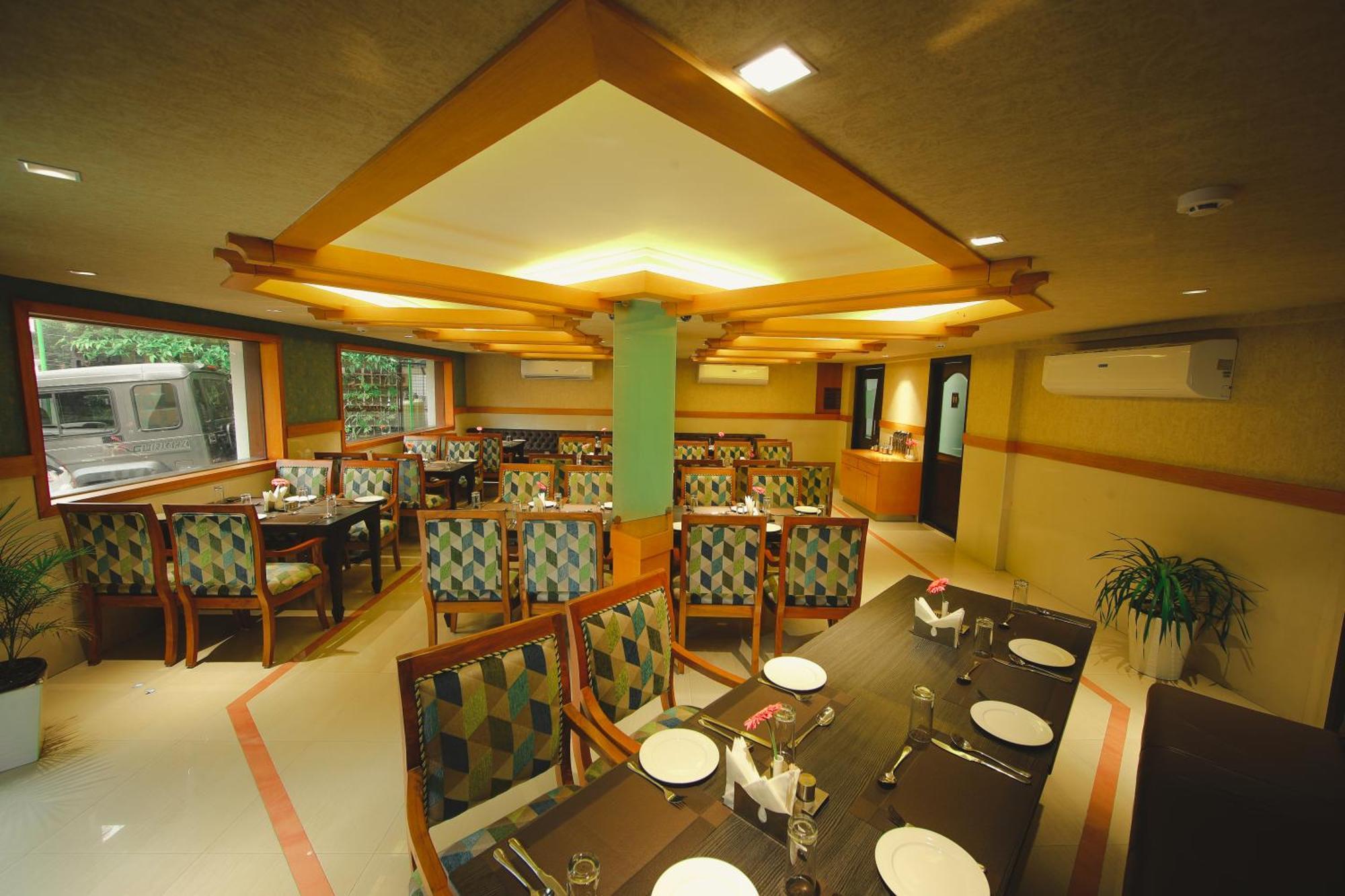 Akhil Classic Thiruvananthapuram Eksteriør bilde