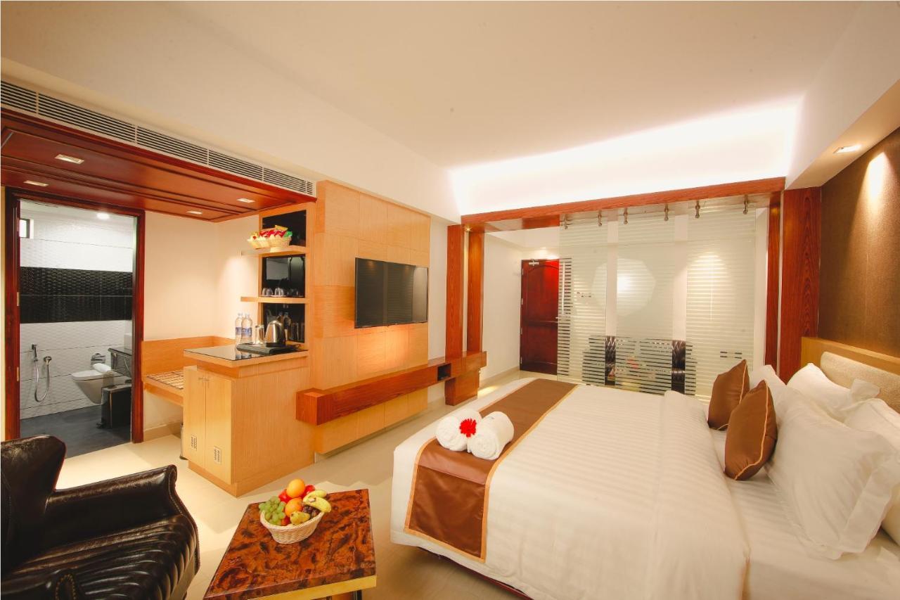 Akhil Classic Thiruvananthapuram Eksteriør bilde