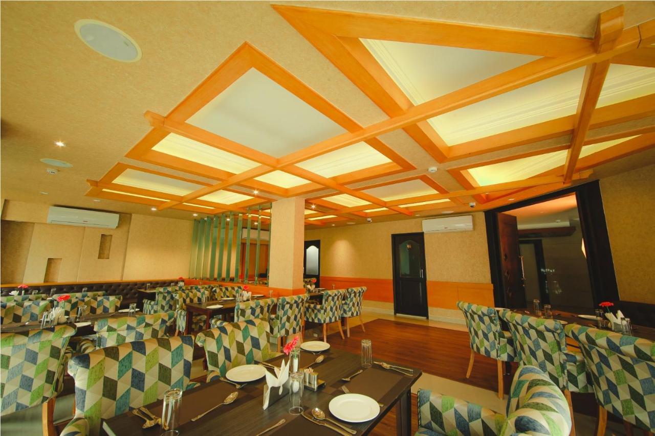 Akhil Classic Thiruvananthapuram Eksteriør bilde